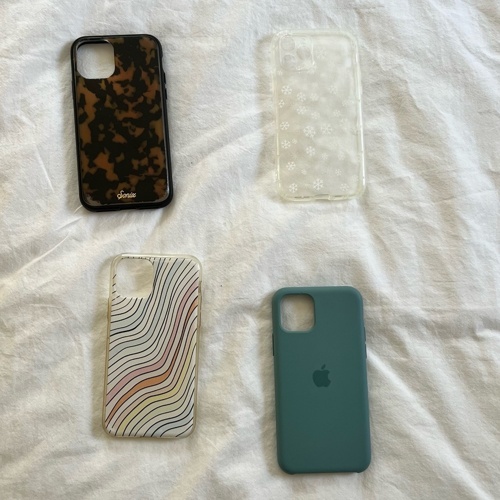 iPhone 11 Pro cases- set of 4 - Sonix tortoiseshell, Apple silicone, etc.
